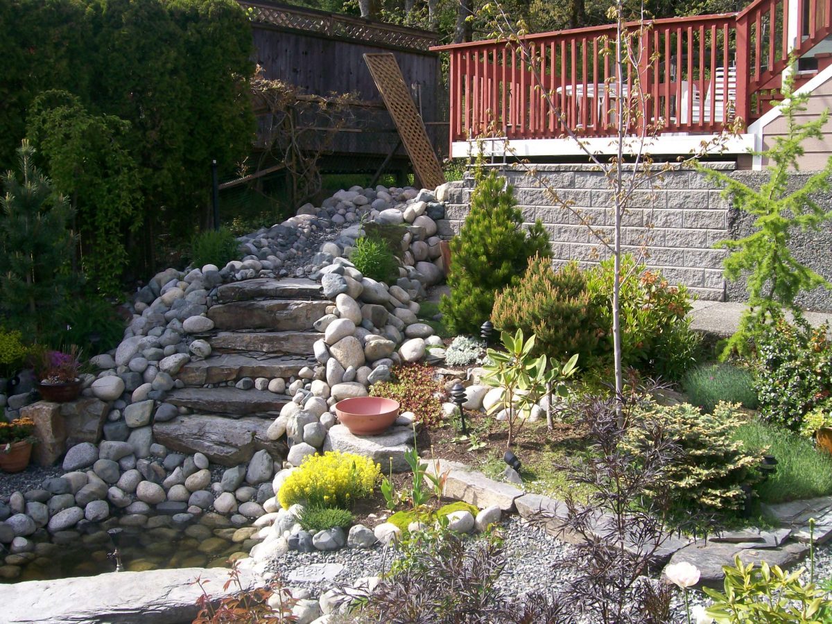 stone steps and pebble garden